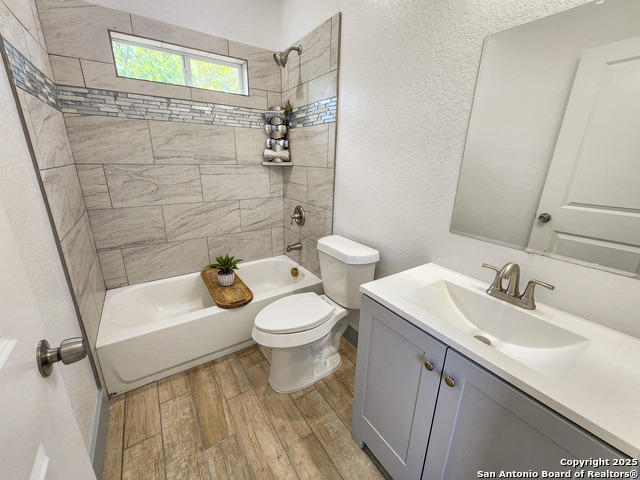 Image 10 of 24 For 715 Ripford