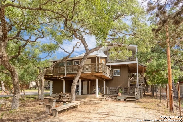 Details for 272 White Bass Dr, Lakehills, TX 78063