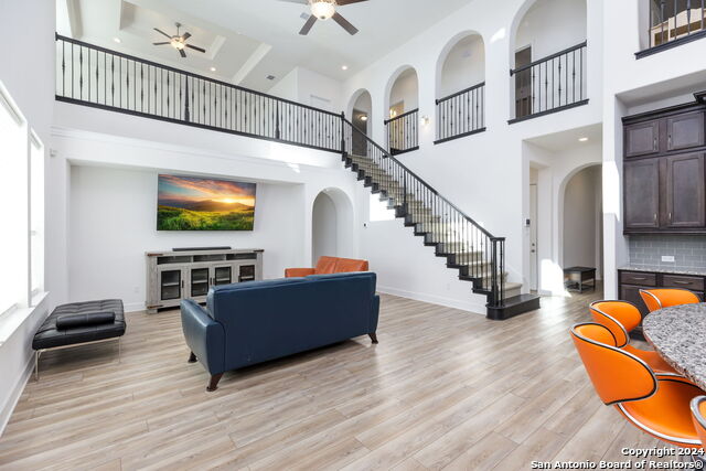 Image 14 of 43 For 14118 Sam Houston Way