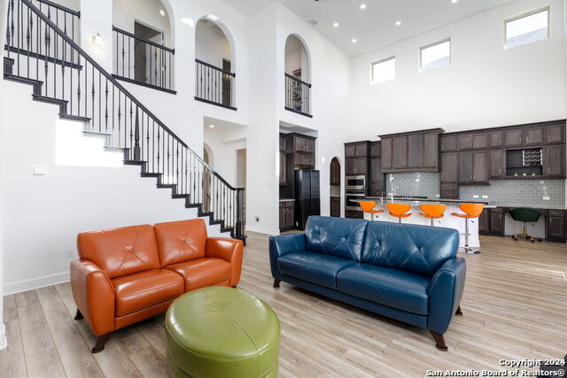 Image 17 of 43 For 14118 Sam Houston Way
