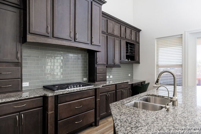 Image 20 of 43 For 14118 Sam Houston Way