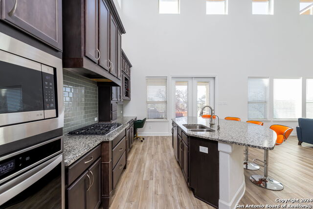 Image 21 of 43 For 14118 Sam Houston Way