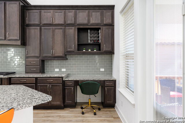 Image 23 of 43 For 14118 Sam Houston Way