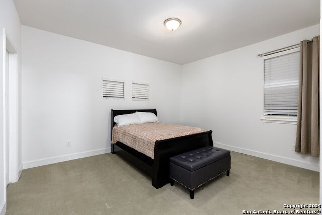 Image 34 of 43 For 14118 Sam Houston Way
