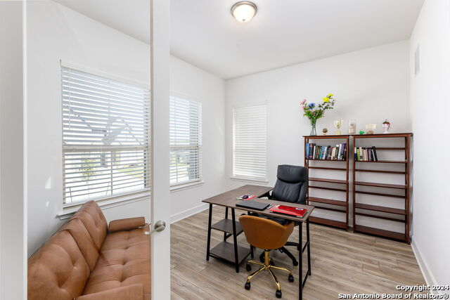 Image 9 of 43 For 14118 Sam Houston Way