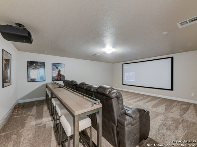 Listing photo id 31 for 5043 Tupelo