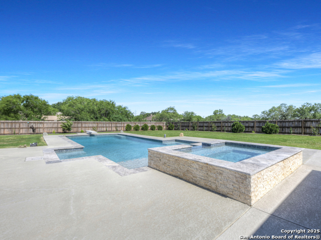 Listing photo id 37 for 5043 Tupelo