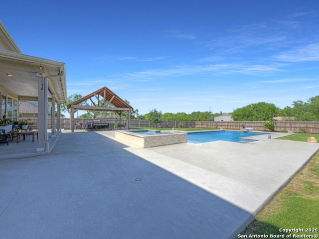 Listing photo id 42 for 5043 Tupelo