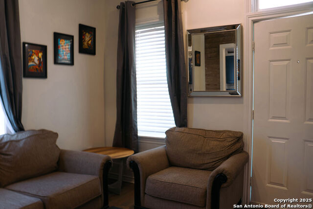 Image 37 of 45 For 326 Refugio  
