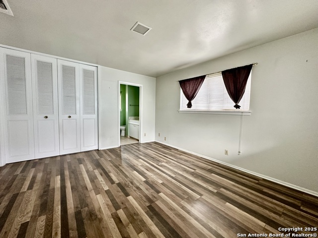 Image 12 of 23 For 138 Surrey Ln