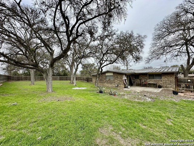 Image 21 of 23 For 138 Surrey Ln
