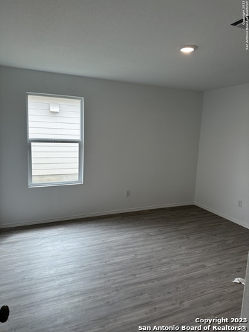 Listing photo id 10 for 10742 Hernando Ct.