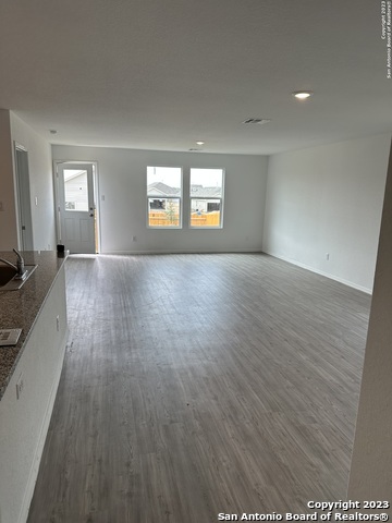 Listing photo id 20 for 10742 Hernando Ct.