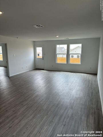 Listing photo id 25 for 10742 Hernando Ct.
