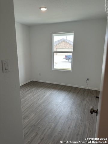 Listing photo id 3 for 10742 Hernando Ct.
