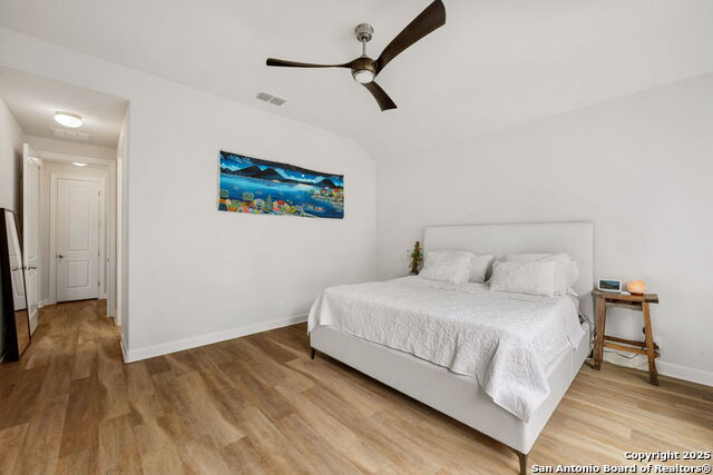 Image 17 of 28 For 509 Allegro Edge