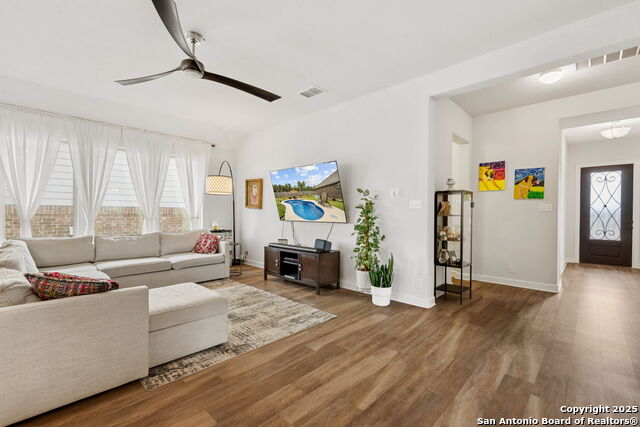 Image 8 of 28 For 509 Allegro Edge