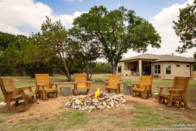 Image 32 of 52 For 233-239 Rosinweed