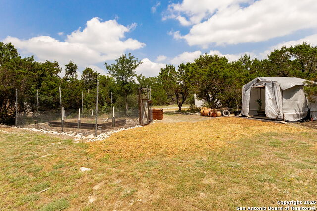 Image 38 of 52 For 233-239 Rosinweed