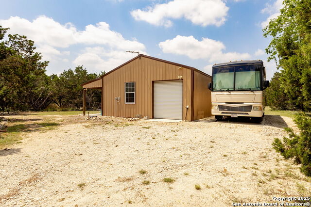 Image 41 of 52 For 233-239 Rosinweed