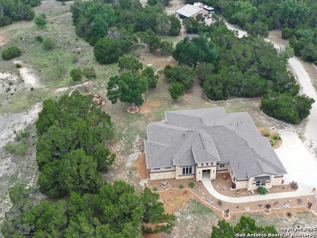 Image 51 of 52 For 233-239 Rosinweed