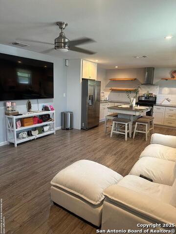 Image 3 of 11 For 640 Avenue J