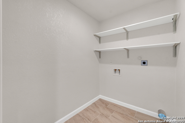 Image 10 of 21 For 629 Gevers S