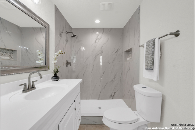 Image 15 of 21 For 629 Gevers S