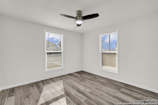 Image 17 of 21 For 629 Gevers S