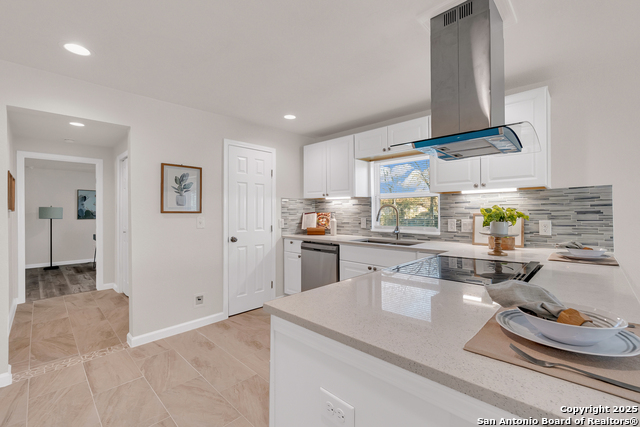 Image 4 of 21 For 629 Gevers S