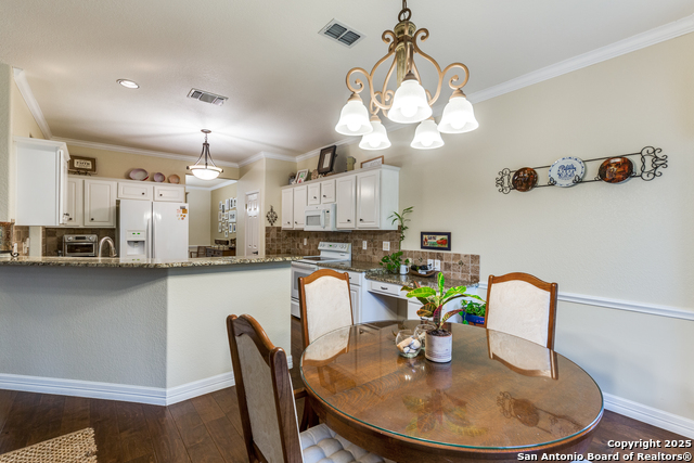 Image 11 of 43 For 9347 Llano Verde