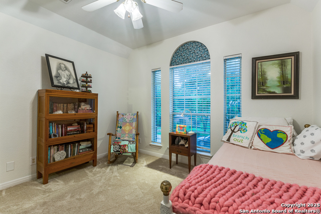 Image 27 of 43 For 9347 Llano Verde