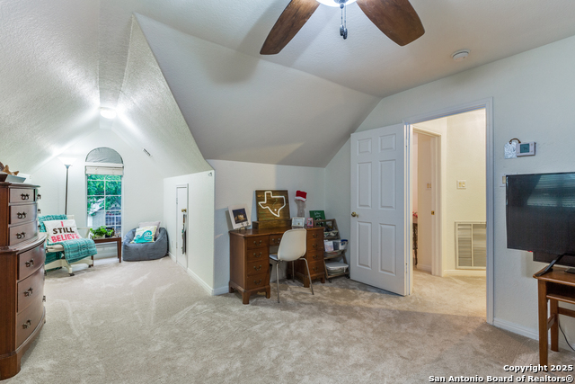 Image 31 of 43 For 9347 Llano Verde