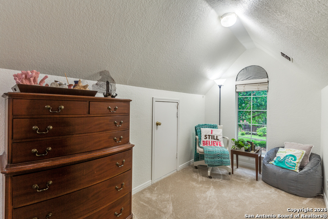 Image 32 of 43 For 9347 Llano Verde