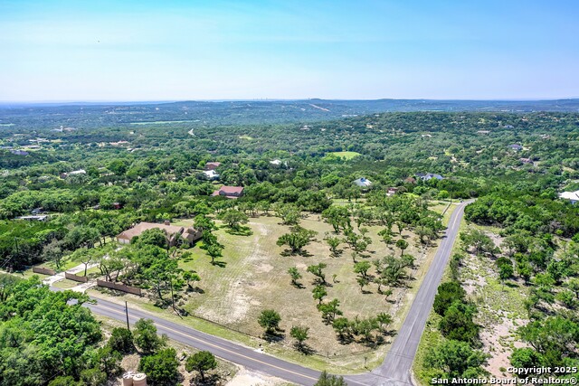 Image 20 of 24 For 2721 Barton Hill