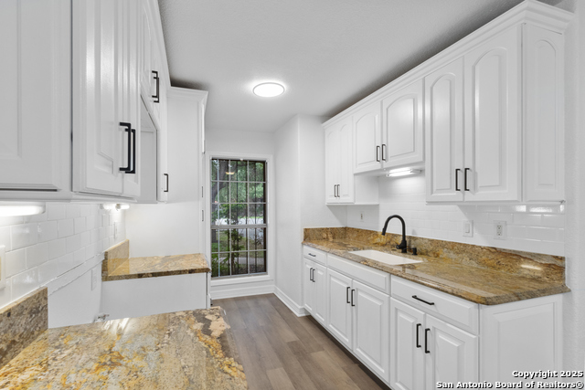Listing photo id 4 for 510 W Vestal Pl
