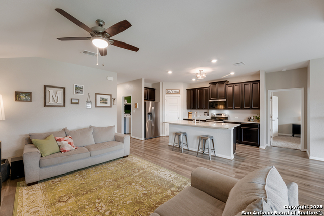 Listing photo id 9 for 3005 Muscat Way