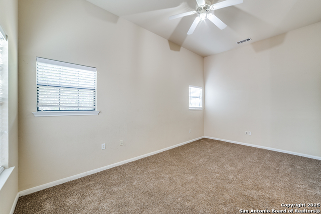 Image 17 of 29 For 6160 Eckhert  606