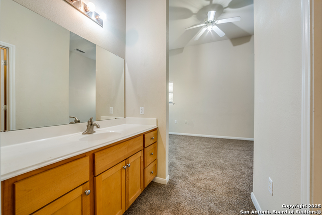 Image 18 of 29 For 6160 Eckhert  606