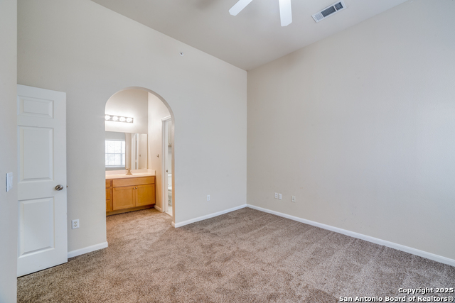 Image 28 of 29 For 6160 Eckhert  606