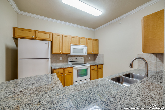 Image 6 of 29 For 6160 Eckhert  606