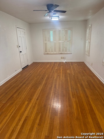 Image 4 of 20 For 836 Laurel  