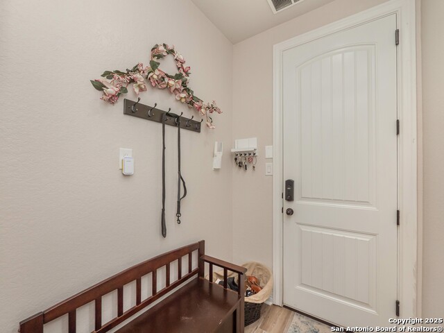 Image 31 of 46 For 11323 Ivy Cadence