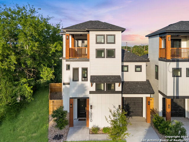 Image 40 of 47 For 1310 S Mesquite