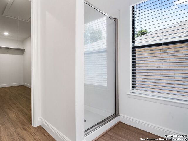 Listing photo id 24 for 11126 Cedar Park