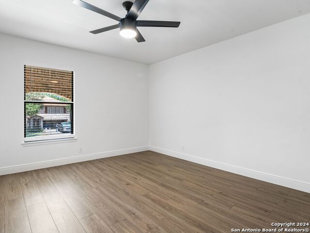 Listing photo id 28 for 11126 Cedar Park