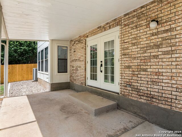 Listing photo id 30 for 11126 Cedar Park