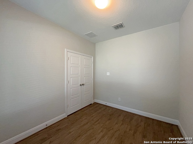 Listing photo id 17 for 12106 Casparis