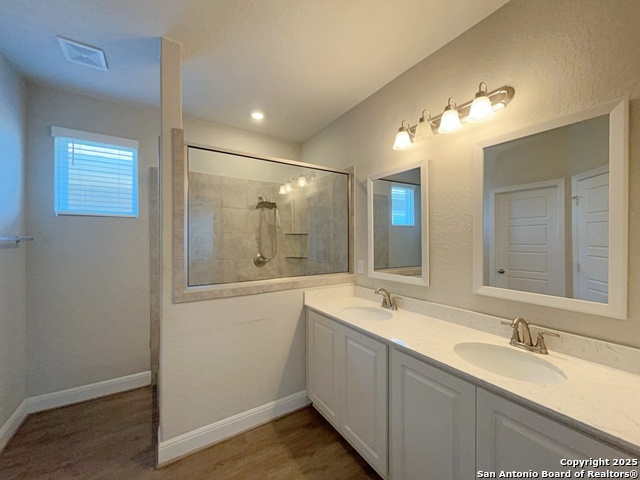 Listing photo id 20 for 12106 Casparis