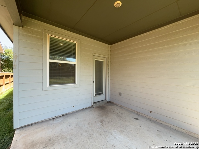 Listing photo id 31 for 12106 Casparis